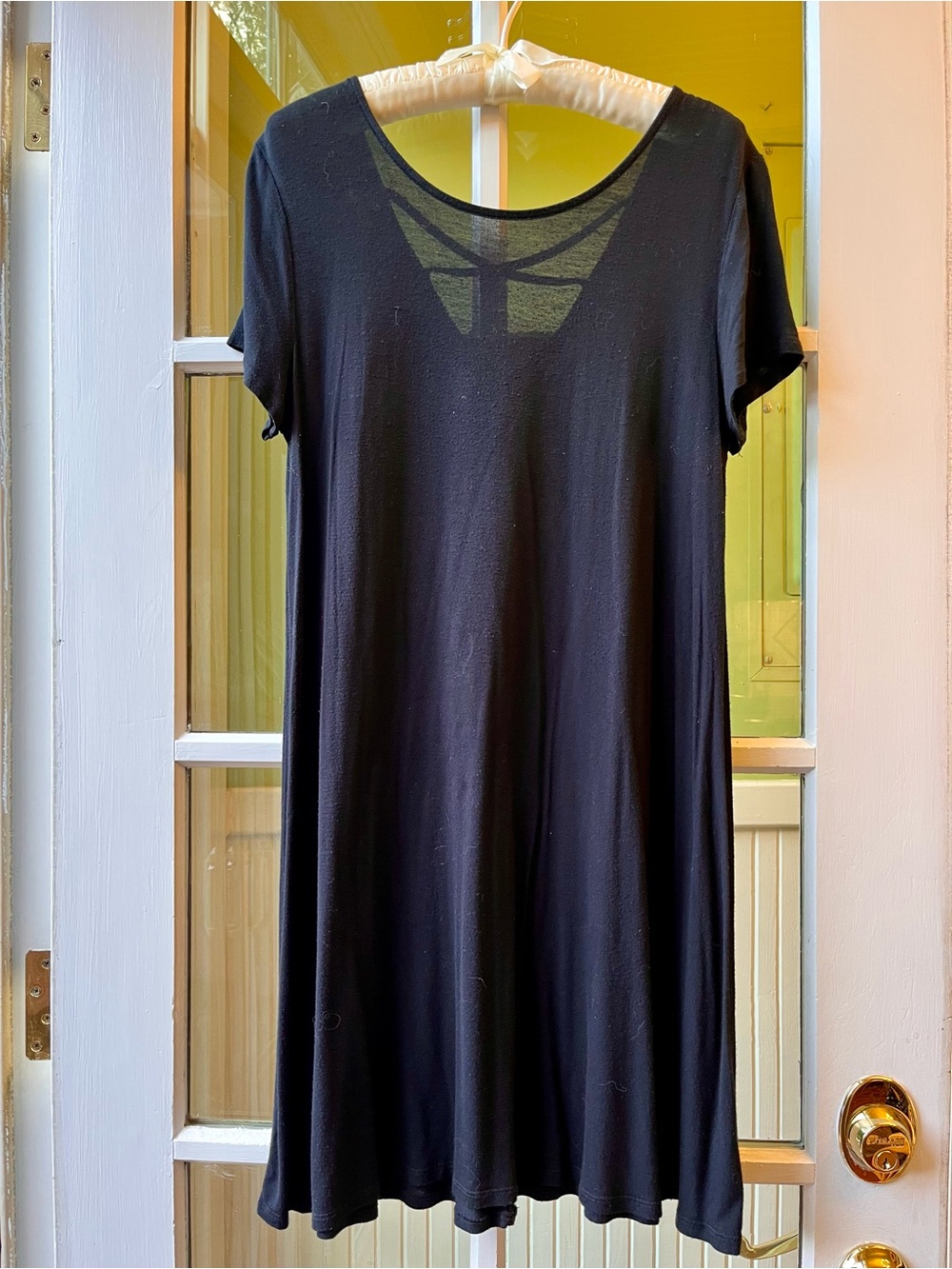 🍀 FREE in bundle* Simple Black Swing Dress with Crossback Detail & Cap Sleeves